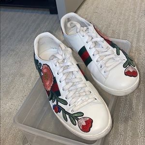 Women’s Gucci Sneakers